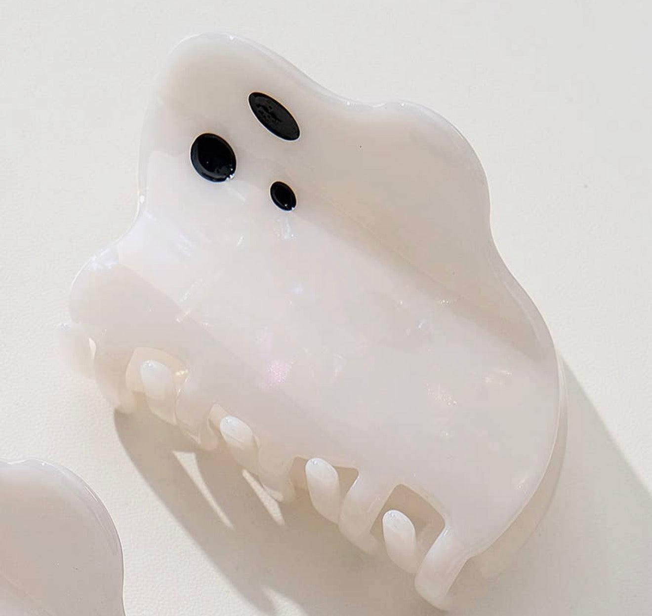Ghost hair clip